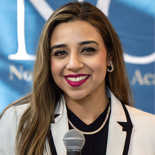 Amna-Shabbir-